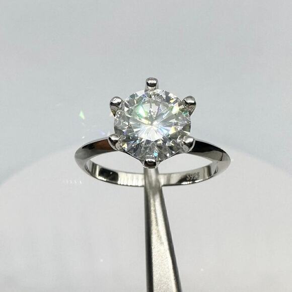 Moissanite Diamond Engagement Ring 1 Ct Six Prong Round Cut Brilliant 18K 925 - Picture 2 of 11
